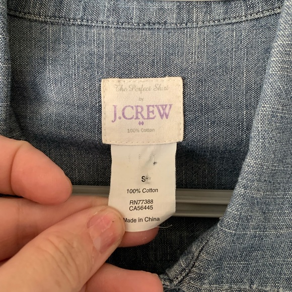 2 beautiful J.Crew denim shirts. - Picture 5 of 7